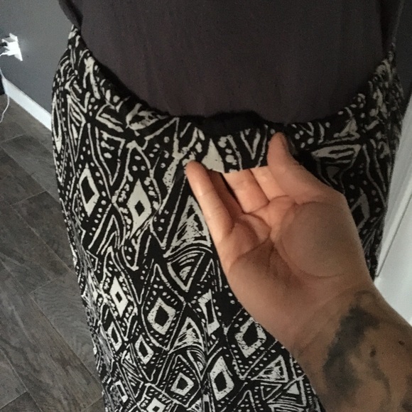 Women’s boho style long skirt - Picture 5 of 11